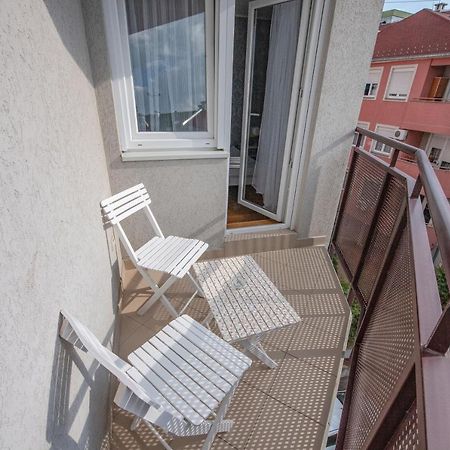 Stella Modern Apartment 2 Újvidék Kültér fotó