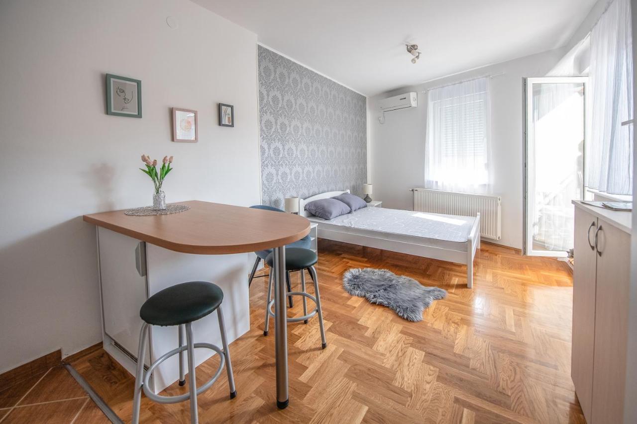 Stella Modern Apartment 2 Újvidék Kültér fotó