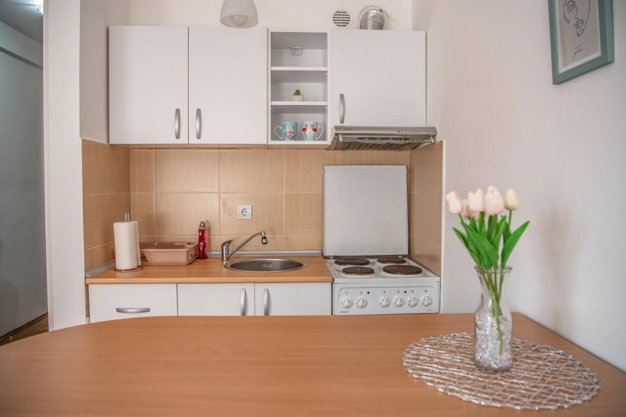 Stella Modern Apartment 2 Újvidék Kültér fotó