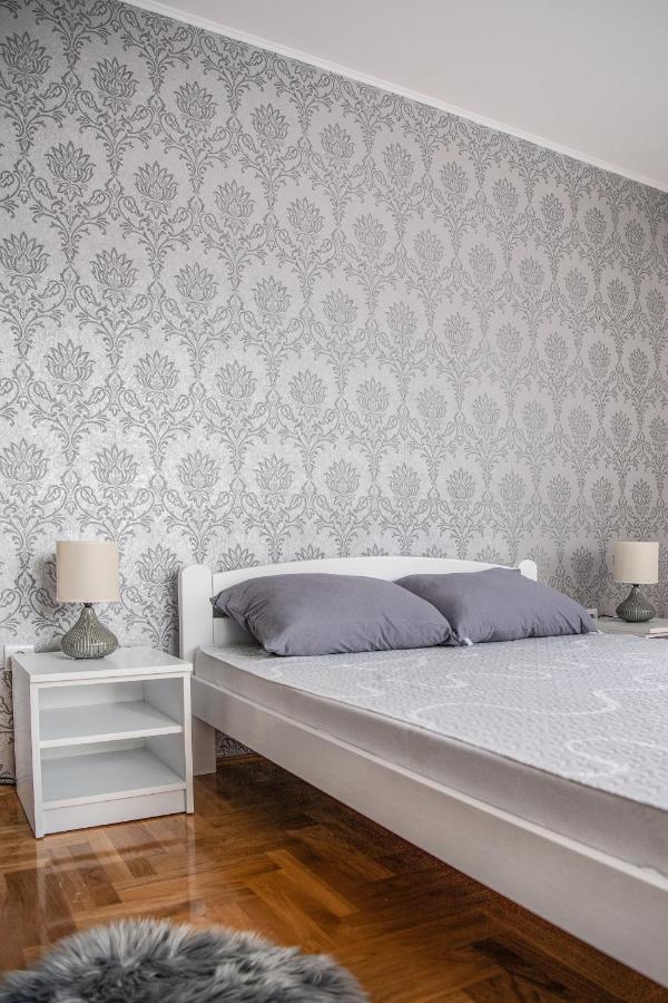 Stella Modern Apartment 2 Újvidék Kültér fotó
