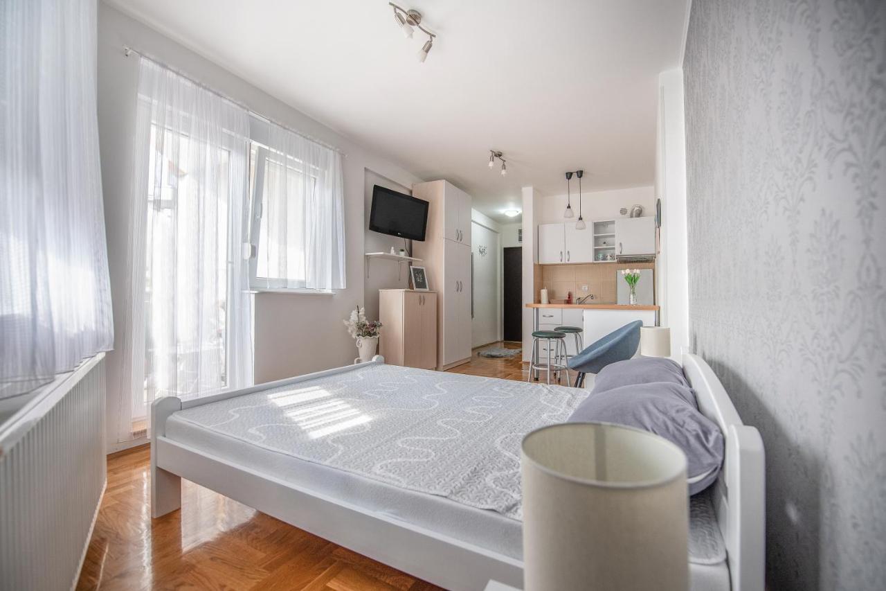 Stella Modern Apartment 2 Újvidék Kültér fotó